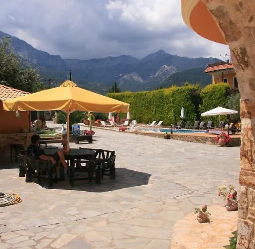 Hotel de apartamente Kastro 4*