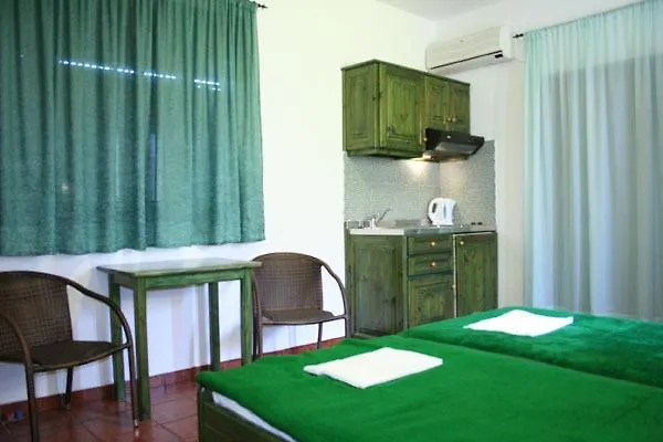 Hotel de apartamente Kastro Skala Potamia