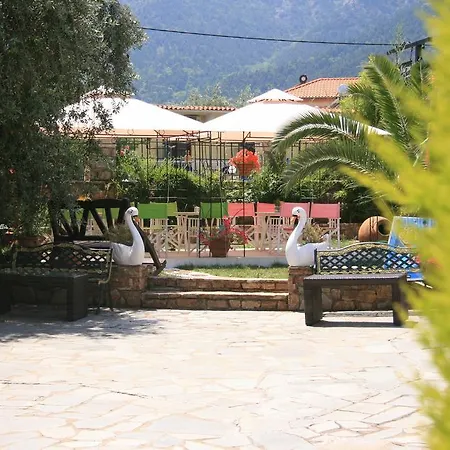 Ξενοδοχείο με διαμερίσματα Kastro 4*