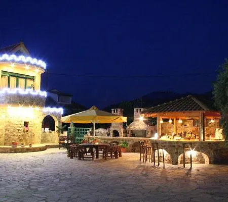 Ξενοδοχείο με διαμερίσματα Kastro 4*